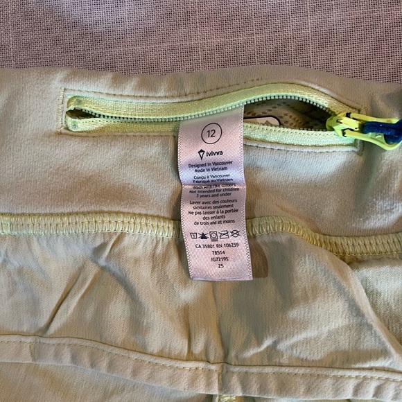 Ivivva Lululemon Girls shorts size 12 - Picture 3 of 3